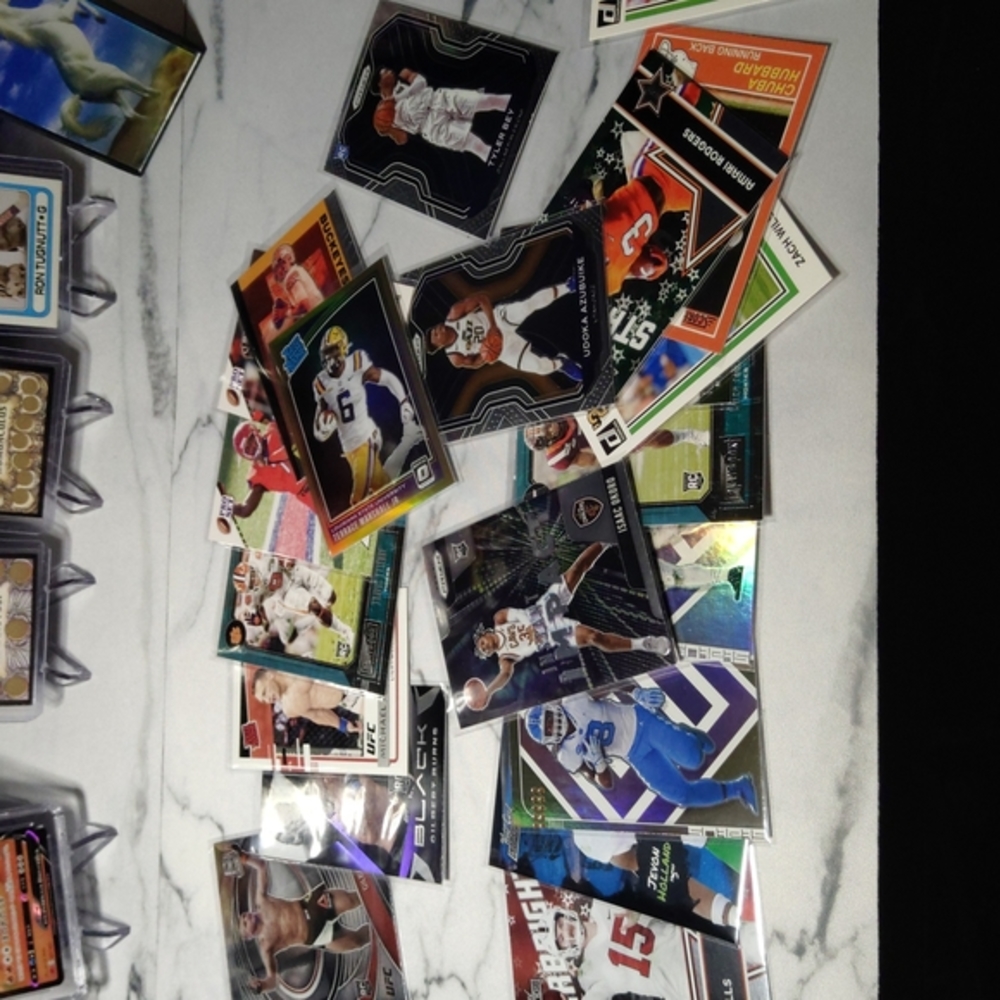 ROOKIE CARD MYSTERY PACK